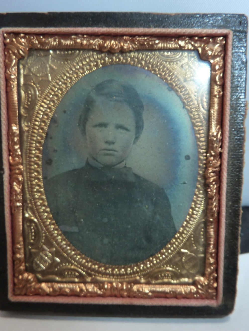 1860's ANTIQUE Cased Tintype Photograph in Folding Gilded Velvet Case